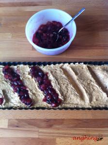 Ciambella rustica alle mandorle, pere e mirtilli