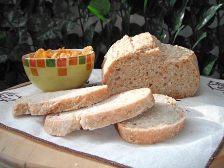 Insolito pane a tutto mais con corn flakes