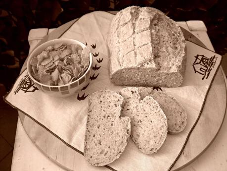 Insolito pane a tutto mais con corn flakes