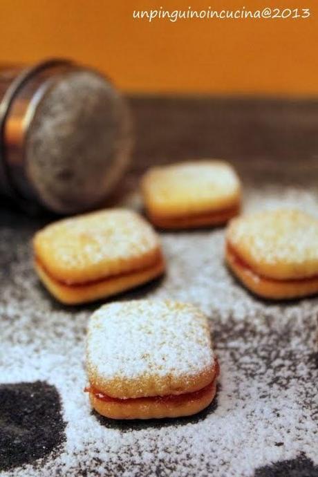 Biscottini ai marron glacé con marmellata di arance