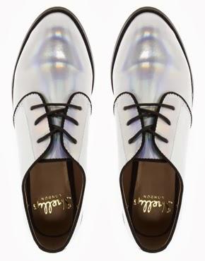 Quest'anno ai saldi comprerò solo cose futili