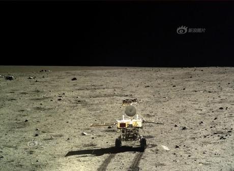 Yutu fotografato dal lander Chang’e-3 il 22 dicembre 2013. Crediti: Chinese Academy of Sciences 