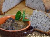 Spezzatino cinghiale carote pane kamut alle noci