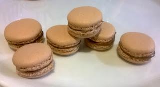 MACARONS ALLA NOCCIOLA E NUTELLA