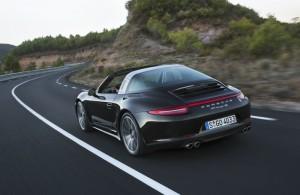 P14 0006 a5 rgb 300x195 [Supercar] Porsche presenta la 911 Targa e la 911 Targa 4S! Ecco i dettagli