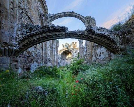 Madrid off, una poetica mostra fotografica sugli edifici abbandonati e dimenticati della regione di Madrid