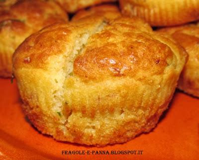 Muffin al prosciutto cotto  e scamorza affumicata