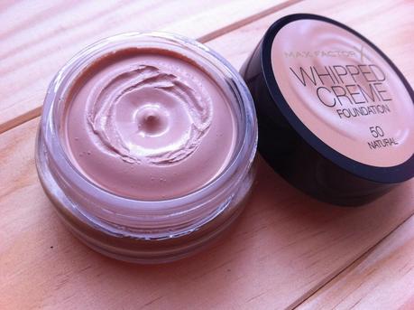 Max factor WHIPPED CREME foundation