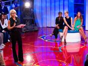 Sabato sera Canale Charlize Theron dalla Filippi, Patty Pravo Franco Battiato ospiti Ranieri