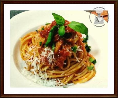 Pastasutta, Pasta Cunscia, Pasta Bissa.......ovvero gli spaghetti al pomodoro!!!!