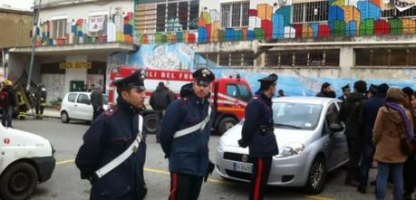 LA POLIZIA ALLA CASA DEL PORTUALE DI MESSINA: FUORI I RAGAZZI DEL PINELLI