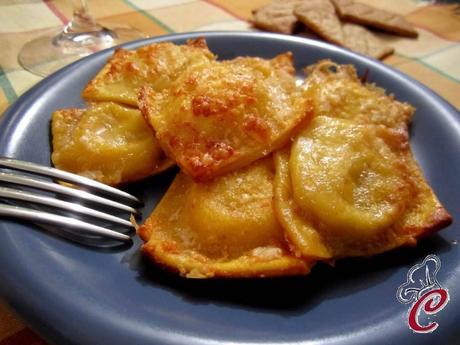 Ravioli di zucca con ripieno al branzino: il formato prescelto di una coccola rara, ma ben elaborata