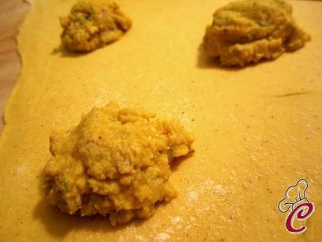 Ravioli di zucca con ripieno al branzino: il formato prescelto di una coccola rara, ma ben elaborata