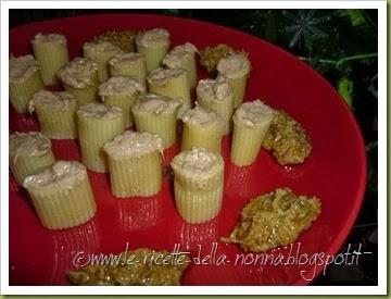 Stuzzichini di pasta con salsa tonnata e patè di carciofi (9)