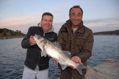 Carlo conti pesca spigola - celebs celebrities fishing personaggi famosi a pesca pescatori famosi amanti della pesca - célébrités qui aiment pêcher. pêcheurs célèbres. Les sportifs, des politiciens, des acteurs et des musiciens qui sont passionnés par la pêche. celebrities who love to fish. fishermen famous. The sportsmen, politicians, actors, and musicians who are passionate about fishing. i personaggi famosi che amano pescare. i pescatori famosi.  Gli sportivi, i politici, gli attori, e i musicisti che sono appassionati di pesca. celebritati care iubesc sa pescuiasca. pescari celebri. Sportivi, politicieni, actori, muzicieni ai care sunt pasionati de pescuit. celebridades que aman pescar. pescadores famosos. Los deportistas, políticos, actores y músicos que son apasionados de la pesca. celebridades que gostam de peixe. pescadores famosos. Os desportistas, políticos, atores e músicos que são apaixonados por pesca. të famshëm që e duan të peshkut. peshkatarët famshme. Të sportistë, politikanë, aktorë, dhe muzikantë të cilët janë të pasionuar për peshkim. beroemdheden die dol op vis. vissers beroemd. De sporters, politici, acteurs en muzikanten die over vissen hartstochtelijk bent. Prominente, die Liebe zu fischen. Fischer berühmt. Die Sportler, Politiker, Schauspieler und Musiker, die leidenschaftlich über Angeln sind. balık seviyorum ünlüler. ünlü balıkçılar. Balıkçılık hakkında tutkulu sporcular, politikacılar, aktörler ve müzisyenler. hírességek, akik szeretnek horgászni. halászok híres. A sportolók, politikusok, színészek és zenészek, akik szenvedélyesen halászat.