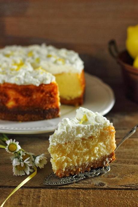 Classic Lemon Cheesecake