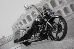 Custom_Chrome_Europe_Bagger_2013