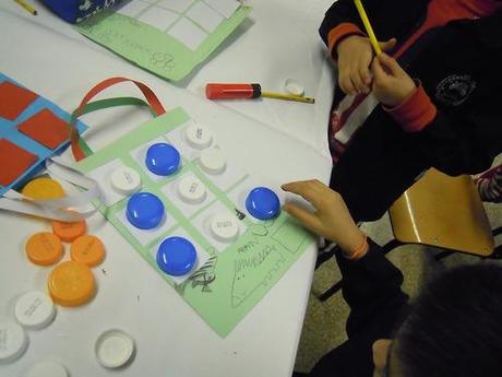 Al Dopo Scuola ci facciamo i giochi :-)
Il tris con i tappi di...