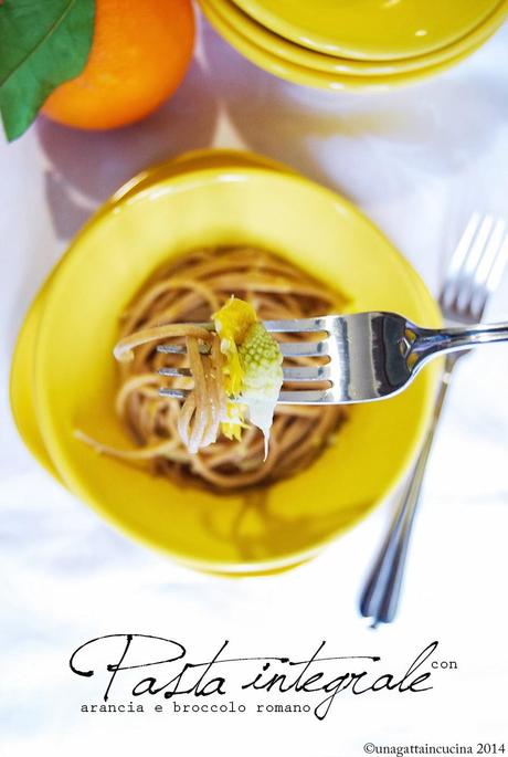 Pasta integrale con arancia e broccolo romano