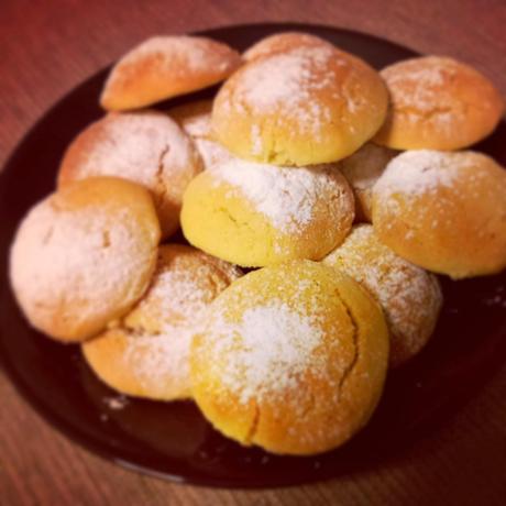 Biscotti con cuore di mela