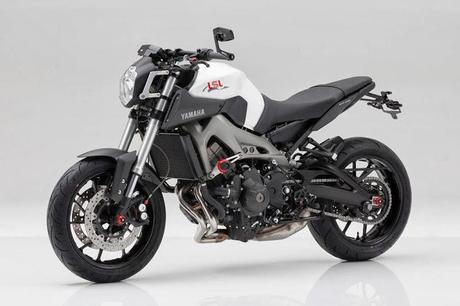 Yamaha MT-09 by LSL