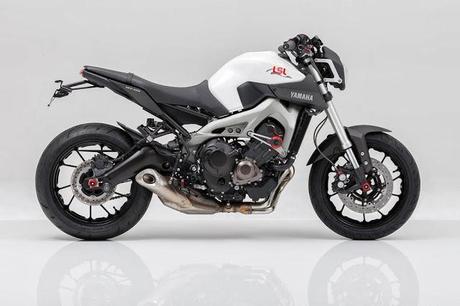 Yamaha MT-09 by LSL