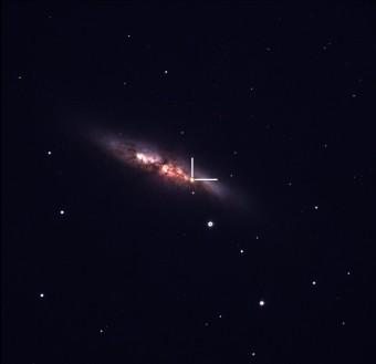 'immagine della Supernova in M82 ottenuta a Loiano (INAF Bologna) con il telescopio G.D.Cassinid a 1.5 Metri  (strumento BFOSC) il 23 Gennaio unendo i filtri BVR  e ottenuta da G. Altavilla, R. Gualandi.