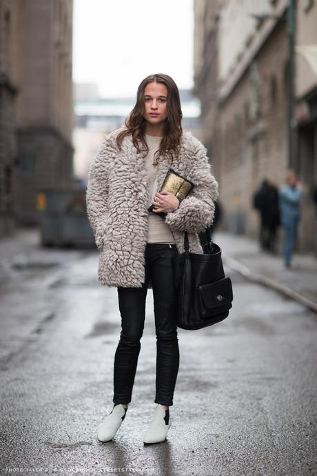 nyfw-street-style-fur-white-boots