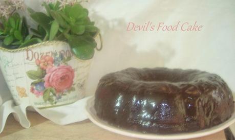 La torta del Diavolo (devil's food cake) e se il buongiorno si vede dal mattino....