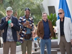 Last Vegas: quattro leggende di Hollywood per ridere della terza età Kline, Freeman, De Niro e Douglas sono i protagonisti di Last Vegas
