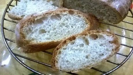 PANE DI FARRO CON ESUBERO DI PASTA MADRE