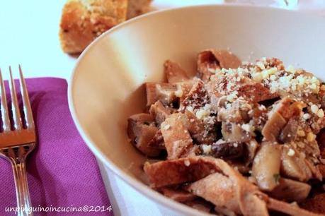 Tagliatelle di crespelle di castagne ai funghi