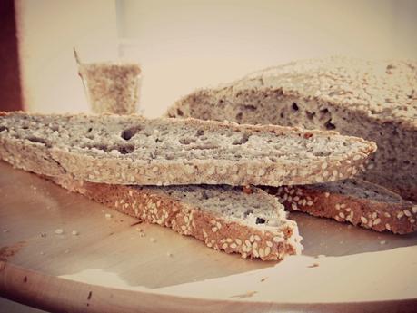 The bread is on the fridge..ancora pane ma con farina di grano saraceno e sesamo!