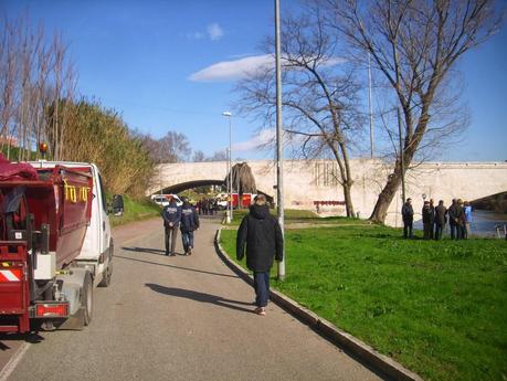 Cittadini puliscono il Lungotevere. Ecco le foto dell'evento Retake Rome svoltosi lo scorso sabato