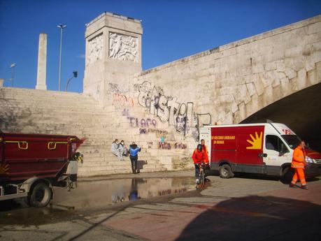 Cittadini puliscono il Lungotevere. Ecco le foto dell'evento Retake Rome svoltosi lo scorso sabato