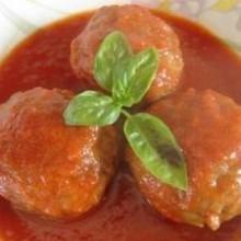 Ricetta vegetariana  Polpette di pane raffermo al sugo 