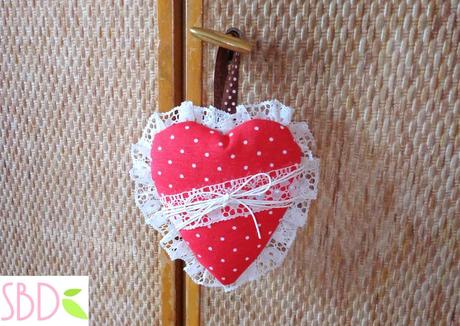 Cuori di Stoffa (no cucito) - Fabric hearts (no sew)