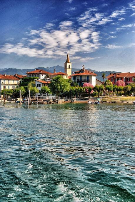 Un affresco dal Lago Maggiore: le isole Borromeo.