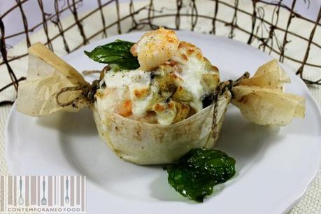 cestino riso gratinato con gamberi melanzane mozzarella contemporaneo food 2 Risotto di scampi al cartoccio con melanzane e mozzarella