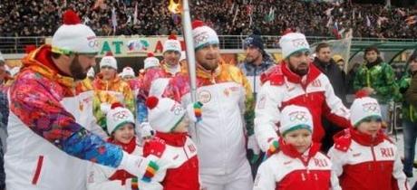 RUSSIA: La fiamma olimpica sbarca in Cecenia Kadyrov And Olympic Torch