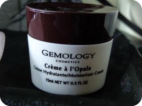 Gemology Cosmetics.