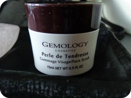 Gemology Cosmetics.