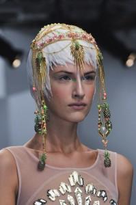 Primavera Estate 2014: tendenza make up manish-arora-spring-2014