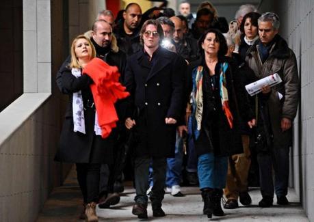 Amanda e Raffaele come farsi prendere per il c@lo da tutto il mondo!