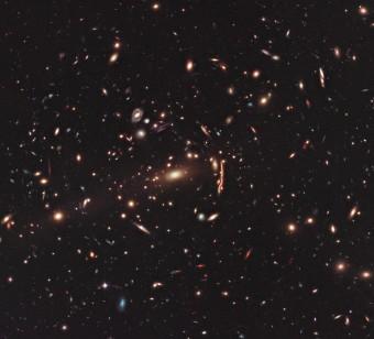 L'ammasso di galassie MCAS 1206 2-0847