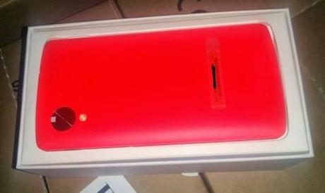 Nexus 5 Rosso arriva il 5 di Febbraio sul Google Play Store