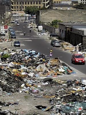 Proposta: cambiamo il nome all'Italia, chiamiamola EMERGENZA