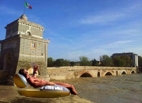 Nubifragio a Roma. Tutte le foto e tutta la satira di una giornata un pelino umida