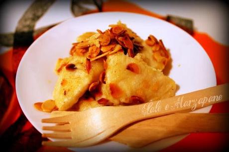 PETTO DI POLLO ALLO ZENZERO E MANDORLE CROCCANTI