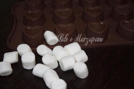 CIOCCOLATINI FONDENTI CON CUORE DI MARSHMALLOW